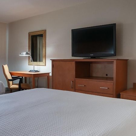 American Inn & Suites Ferndale Eksteriør bilde